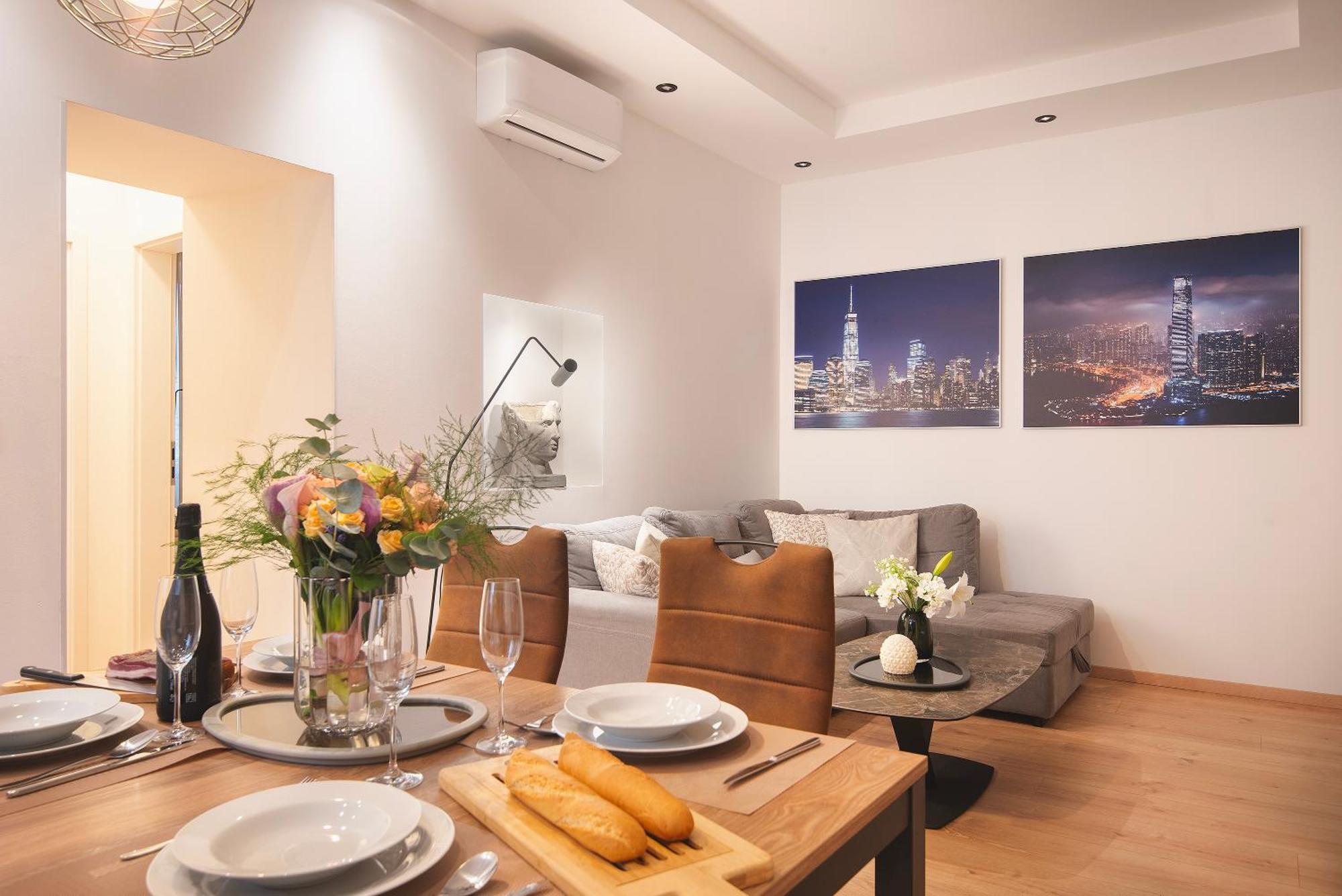 Apartma Arta Center - With Private Parking *